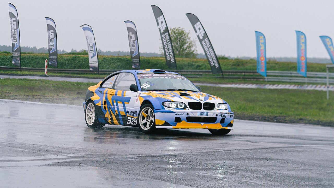 BMW E46 330i